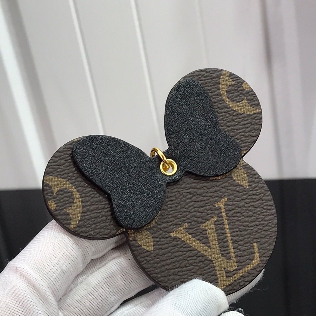 LV BAG CHARM AND KEY HOLDER 111128A