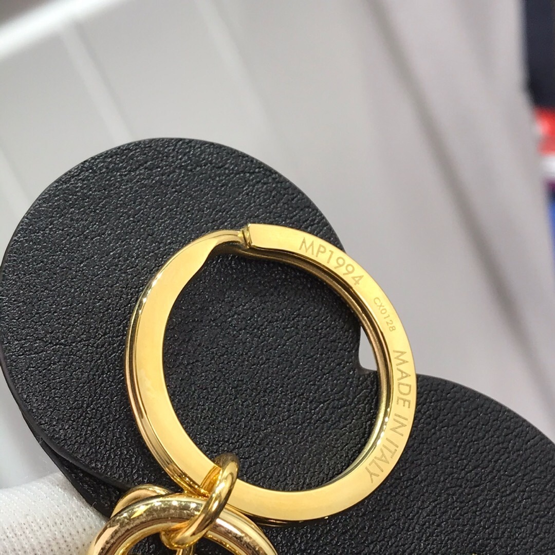 LV BAG CHARM AND KEY HOLDER 111128A