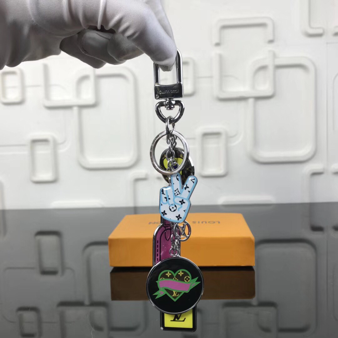 LV BAG CHARM AND KEY HOLDER M63759 