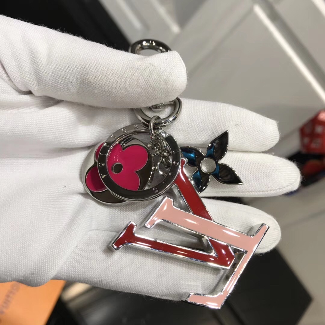 LV BAG CHARM AND KEY HOLDER M67286