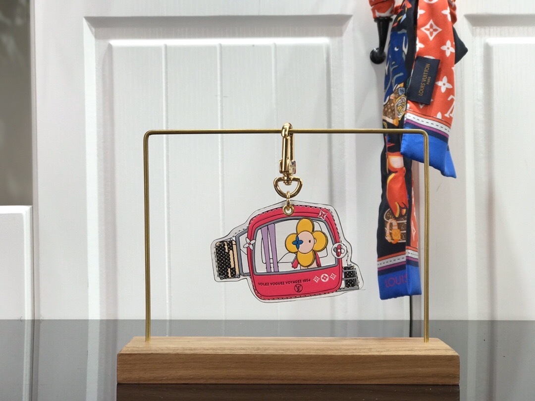 LV BAG CHARM AND KEY HOLDER M68865
