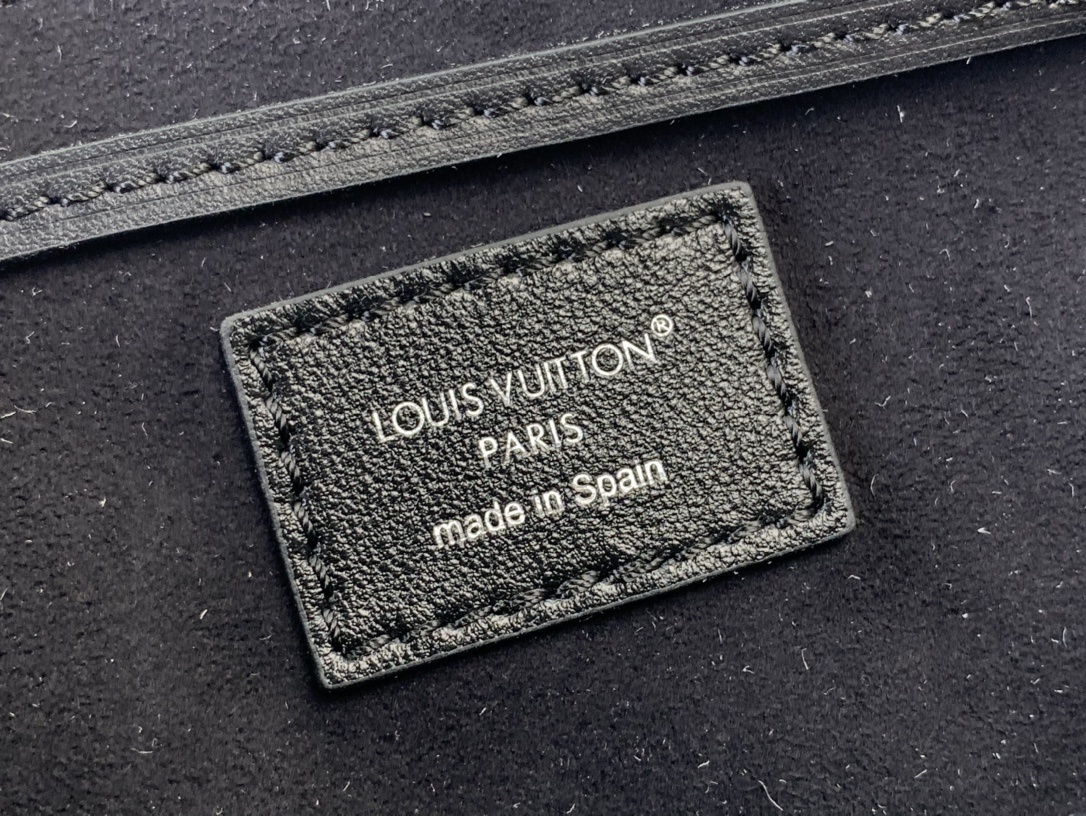 LV Bakcpack M12587 