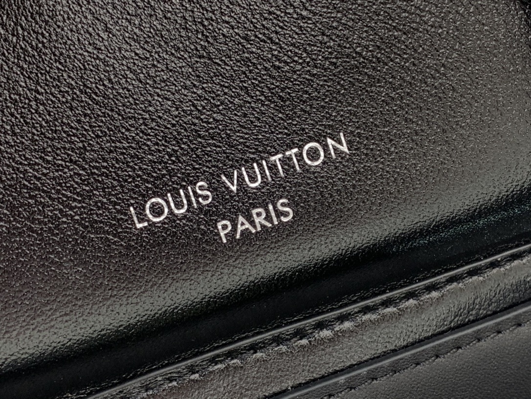 LV Bakcpack M12587 