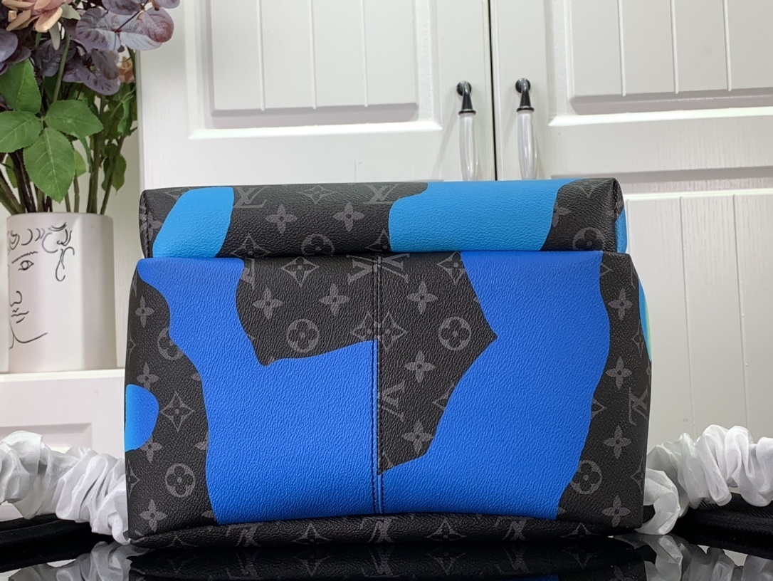 LV Bakcpack m21429 