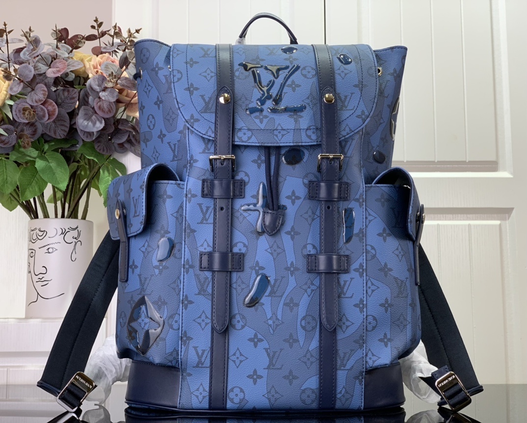 LV Bakcpack m22636 
