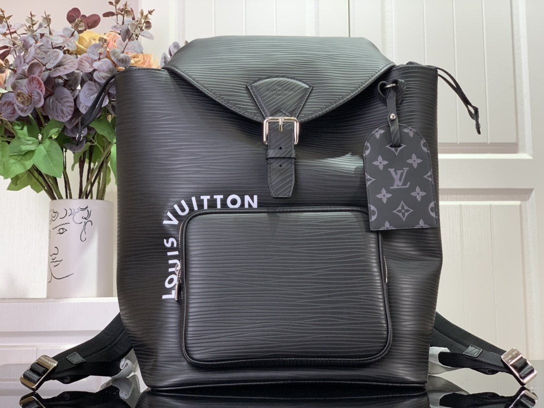 LV Bakcpack M23099