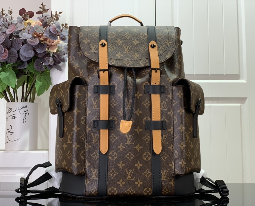 LV Bakcpack M46686 