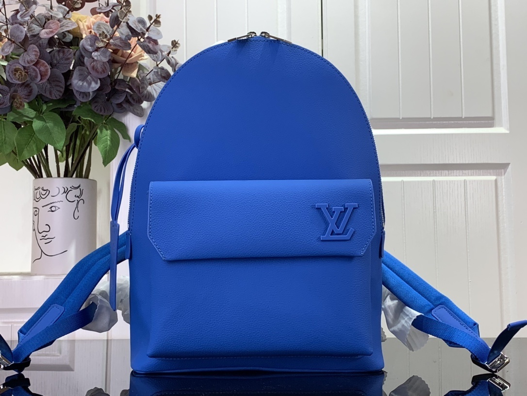 LV Bakcpack m57079 