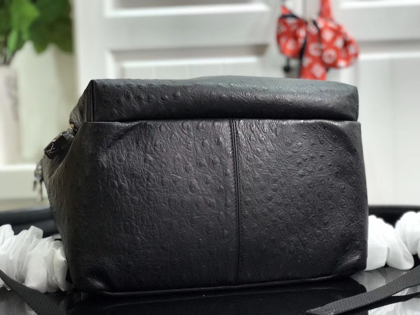 LV Bakcpack M94714TN