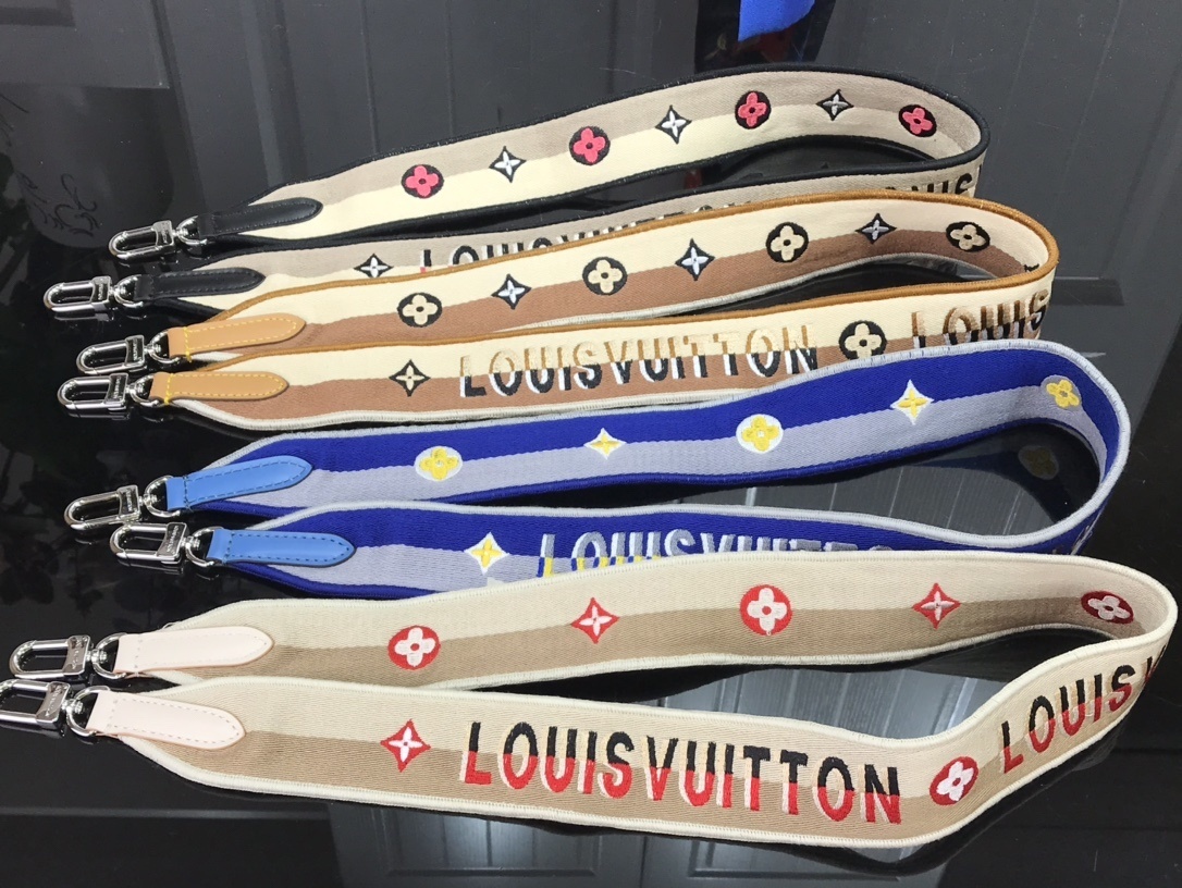 LV BANDOULIERE J02506 