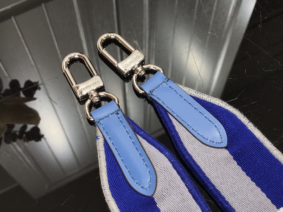 LV BANDOULIERE J02506 