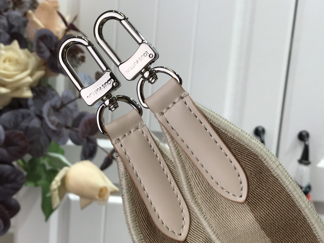 LV BANDOULIERE J02506 