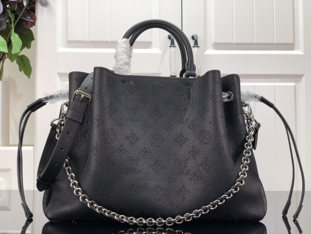 LV BELLA TOTE M59200