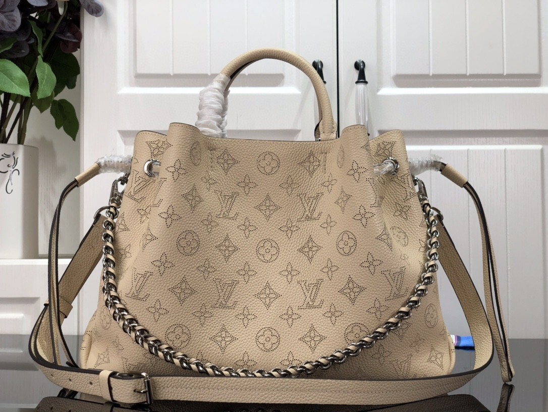 LV BELLA TOTE M59200