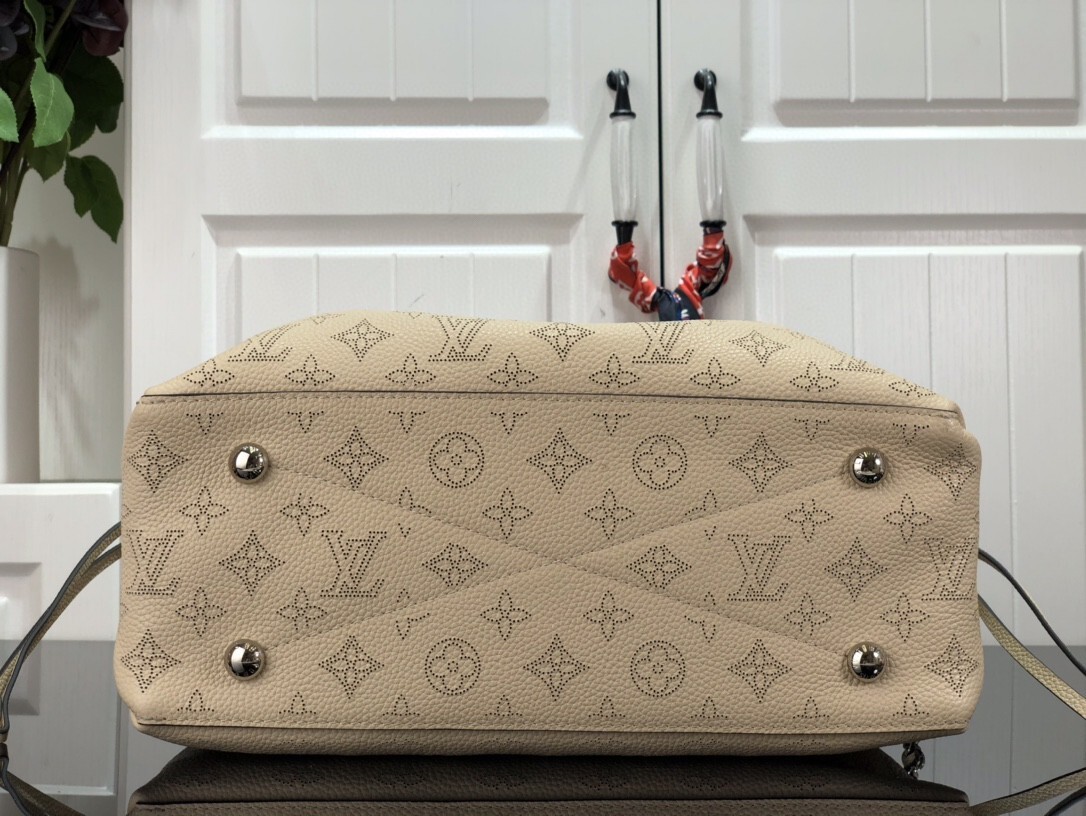 LV BELLA TOTE M59200