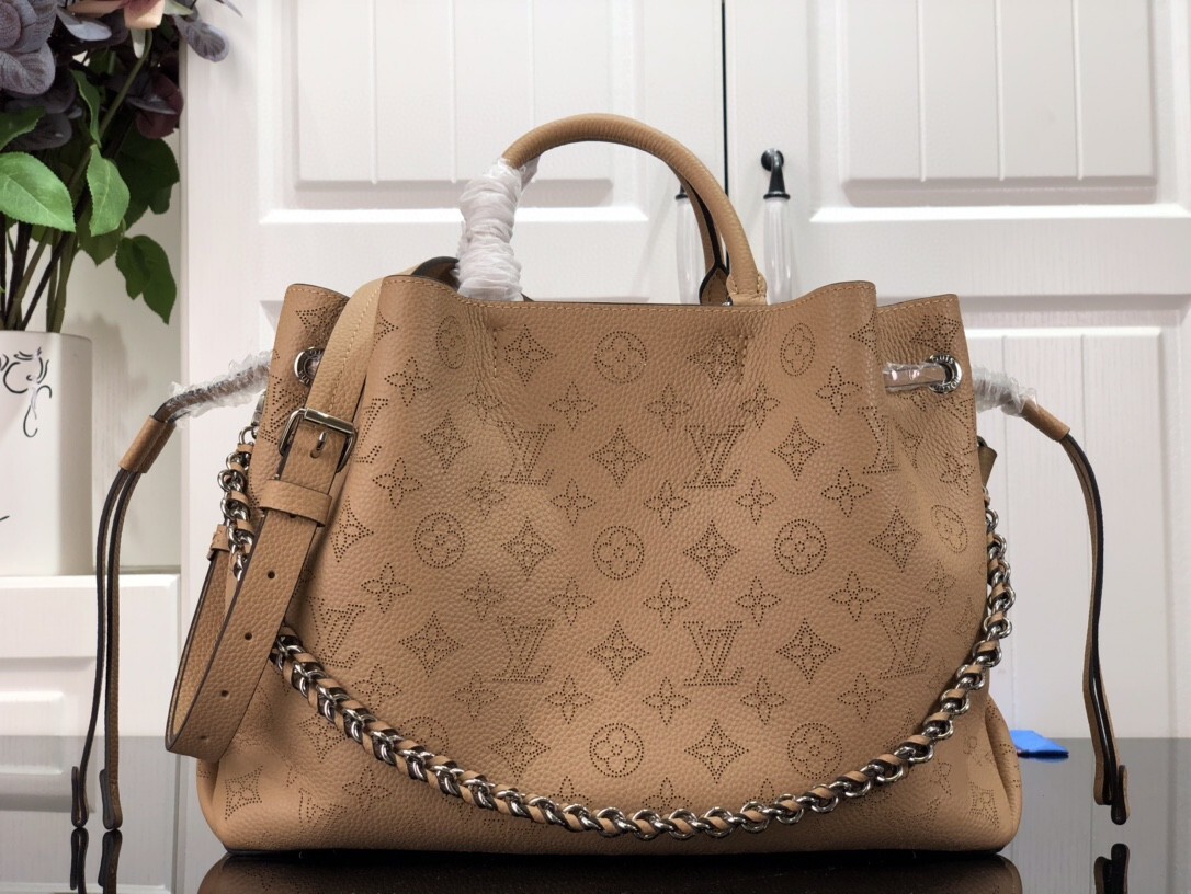 LV BELLA TOTE M59200