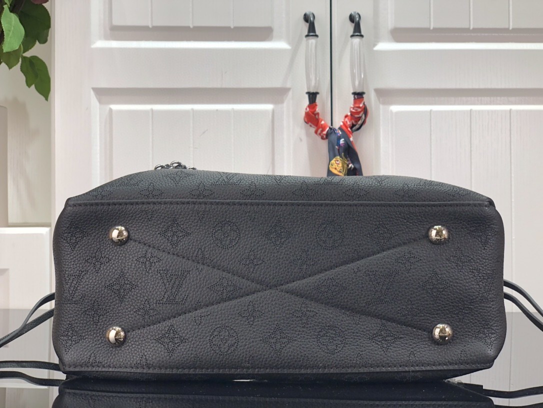 LV BELLA TOTE M59200