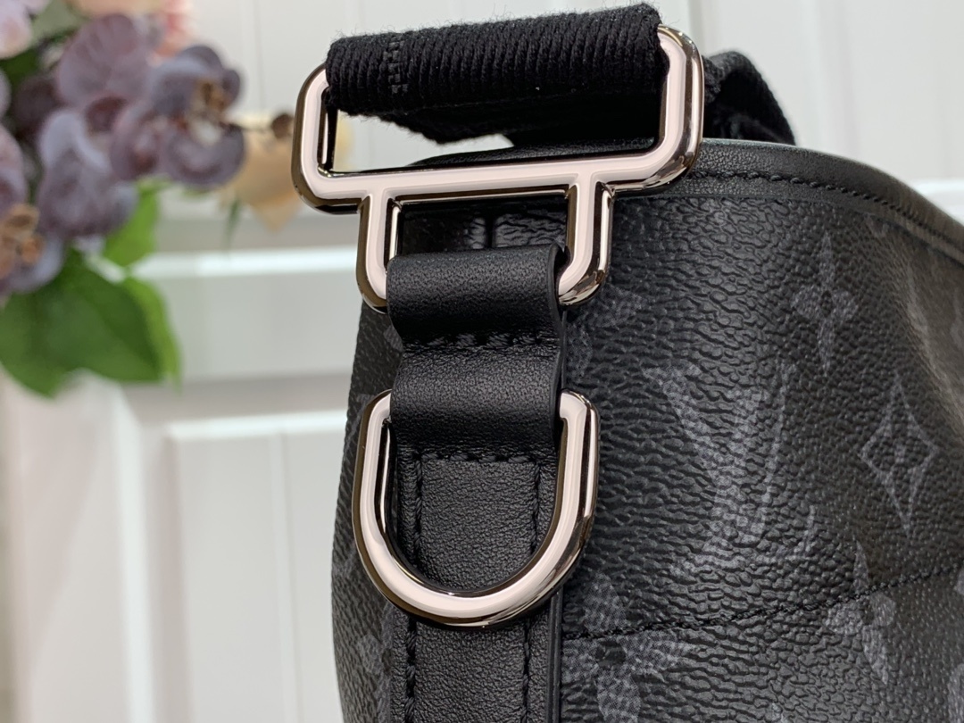 LV BESACE ZIPPEE BAG M45216