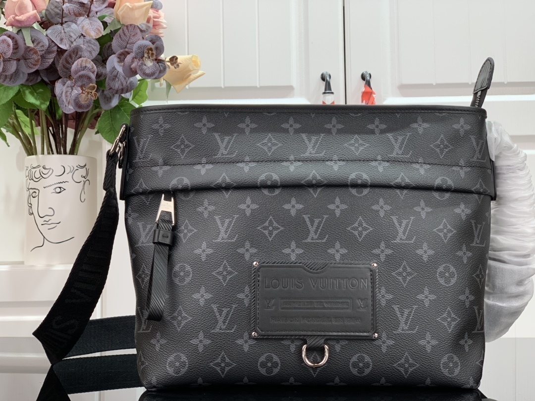 LV BESACE ZIPPEE BAG M45216