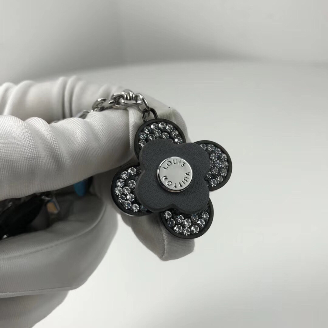 LV BLOOMING FLOWER STRASS CHAIN BAG CHARM AND KEY HOLDER M64266 