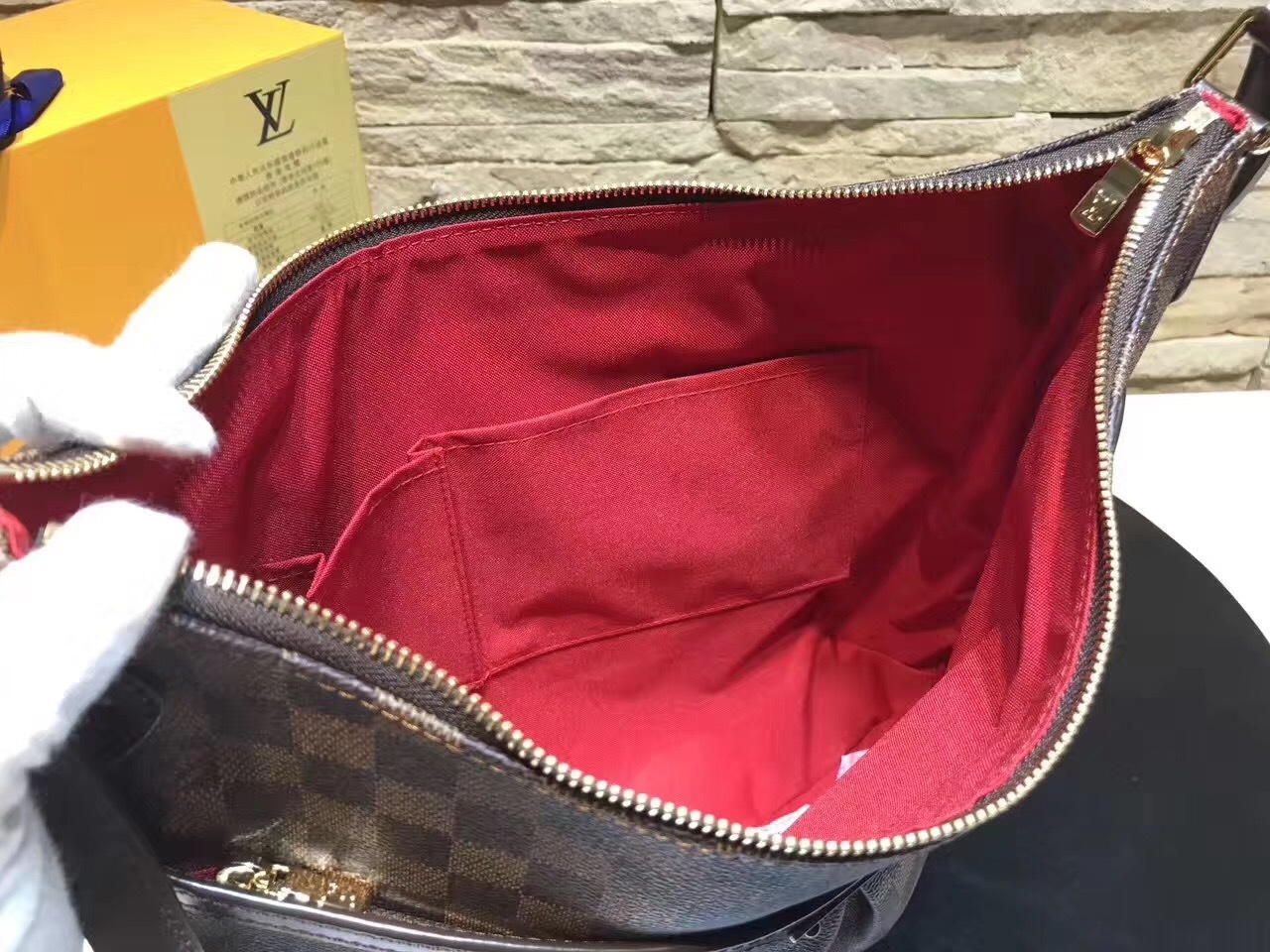 LV BLOOMSBURY BAG N42251