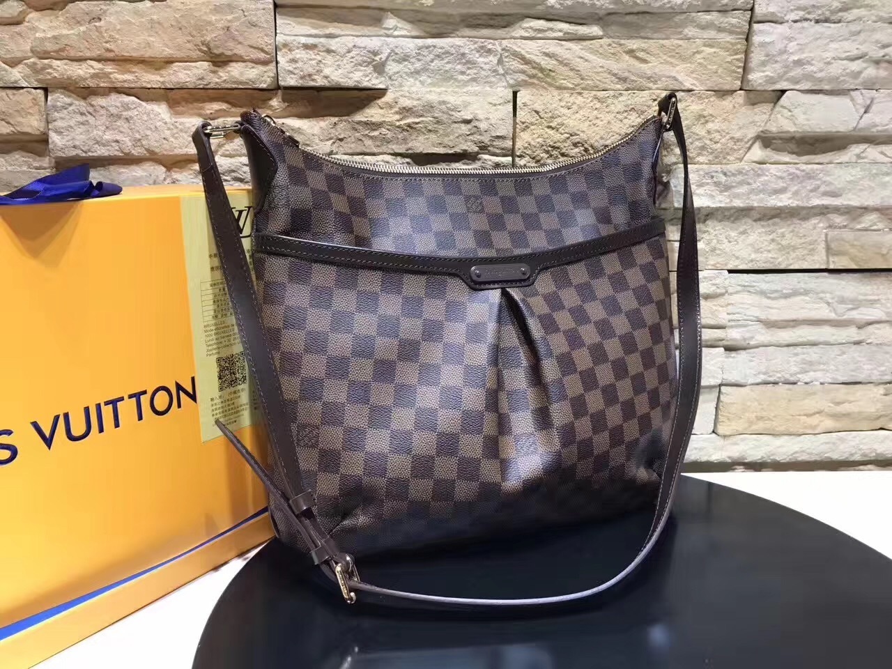 LV BLOOMSBURY BAG N42251