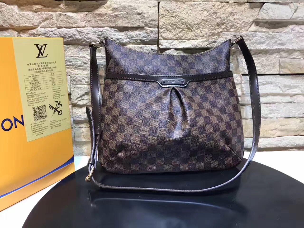 LV BLOOMSBURY BAG N42251