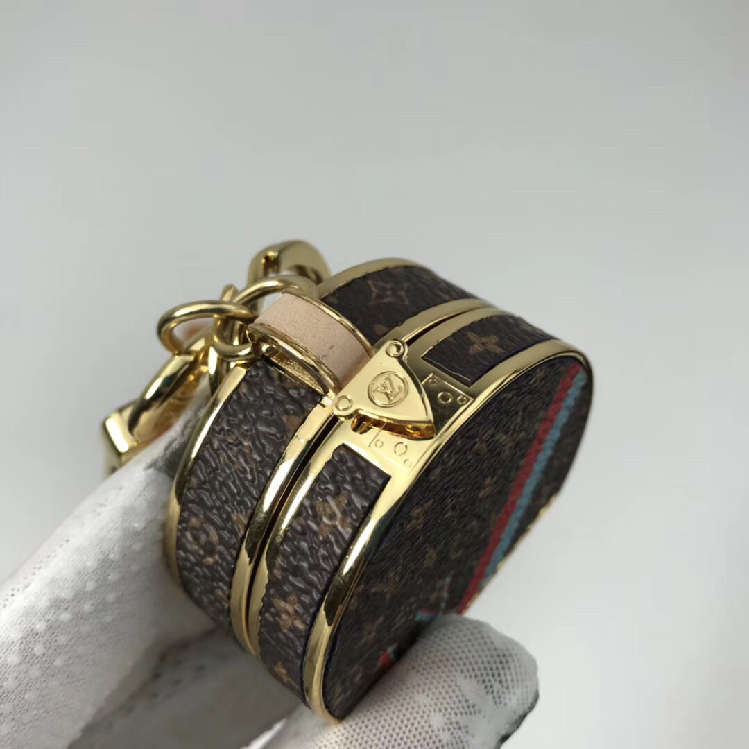 LV BOITE CHAPEAU BAG CHARM AND KEY HOLDER M63089 