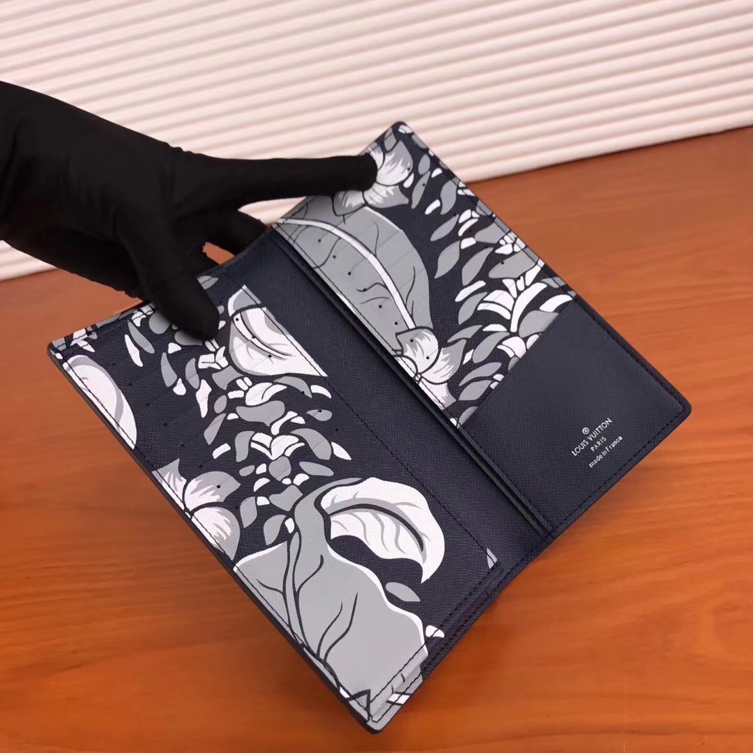 LV Brazza wallet M30161