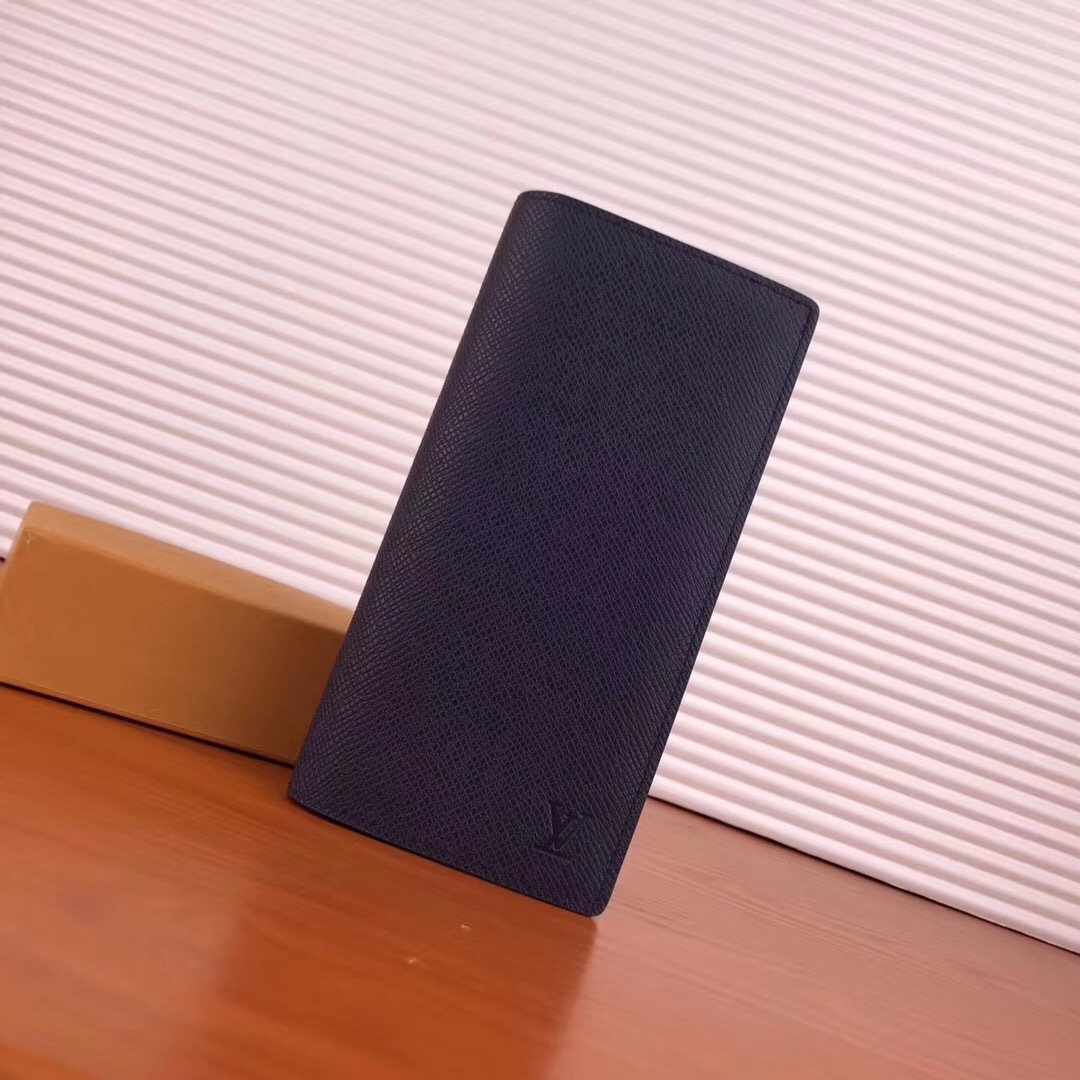 LV Brazza wallet M30161