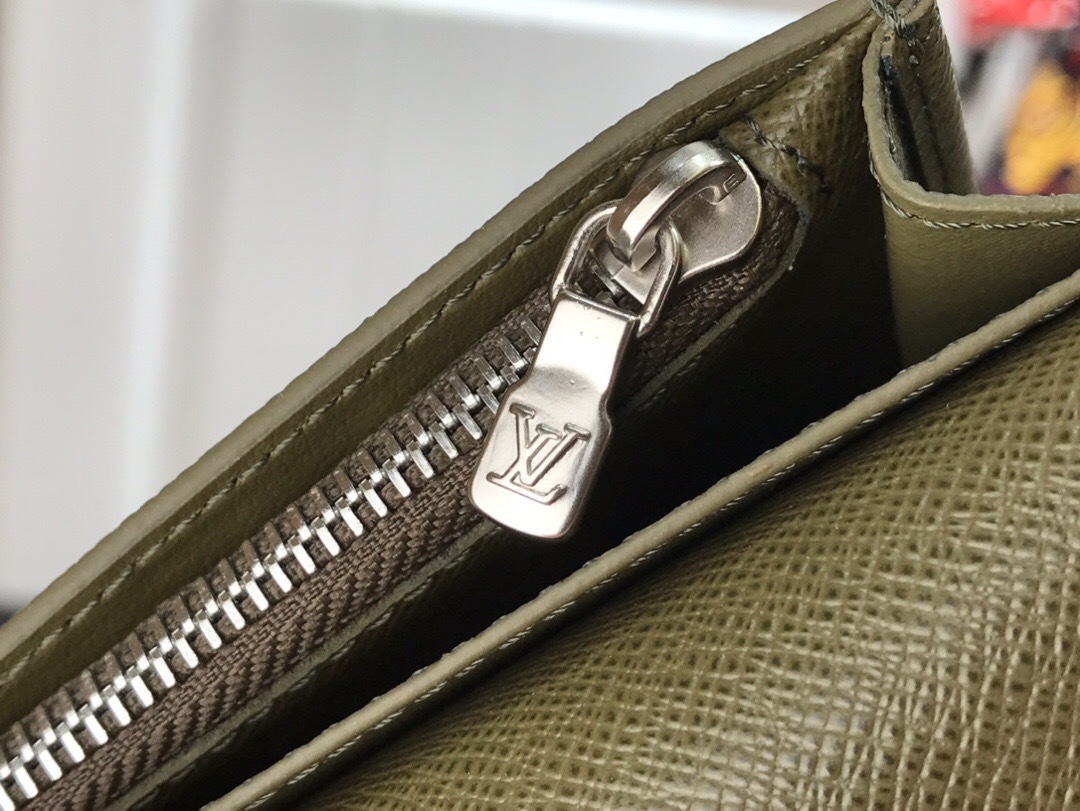 LV BRAZZA wallet M61697