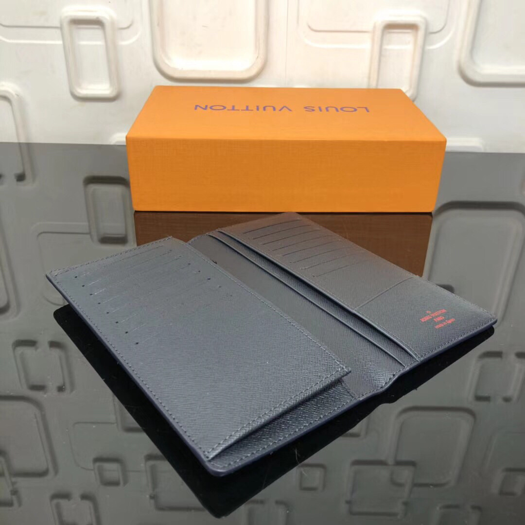 LV Brazza wallet M62893