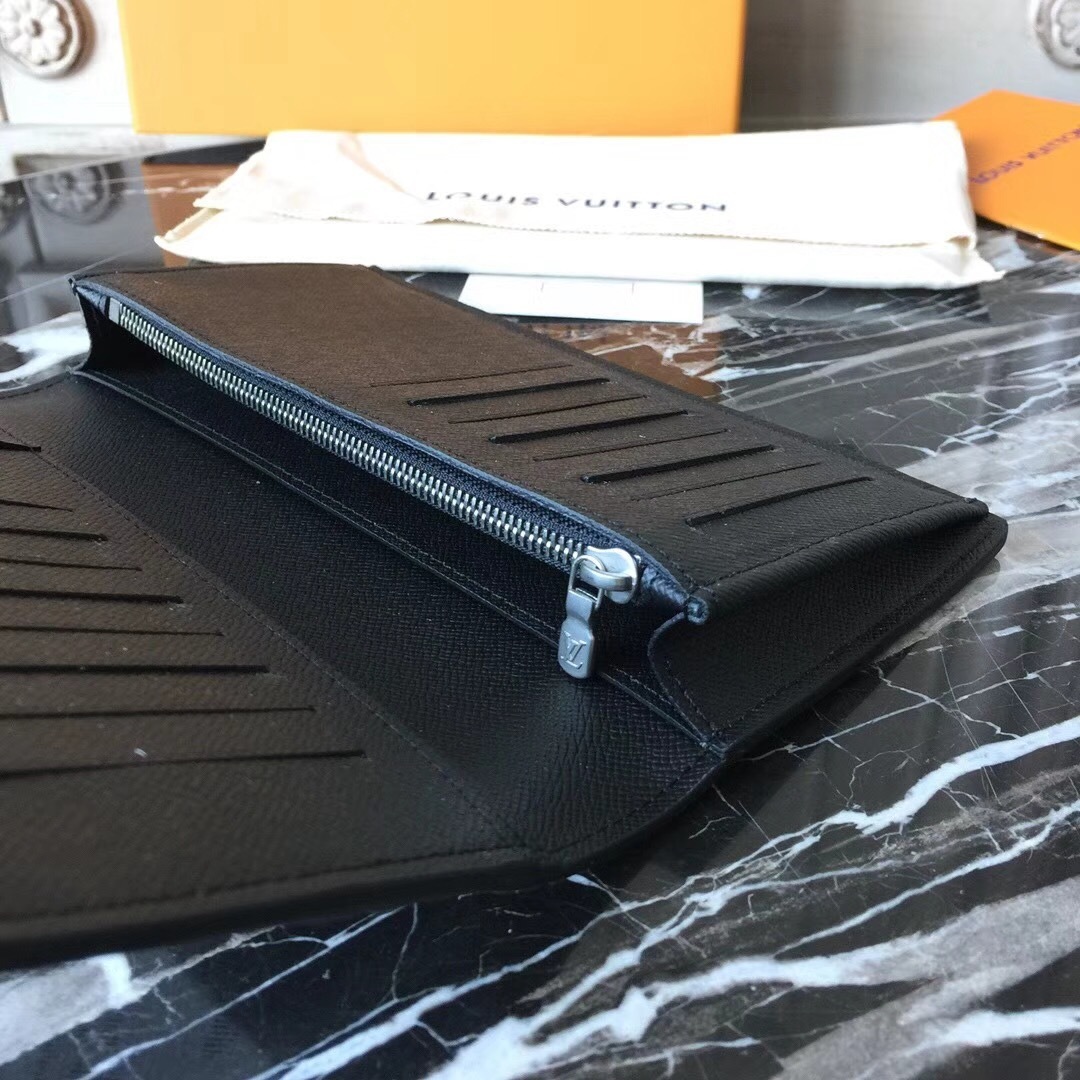 LV Brazza wallet M63027