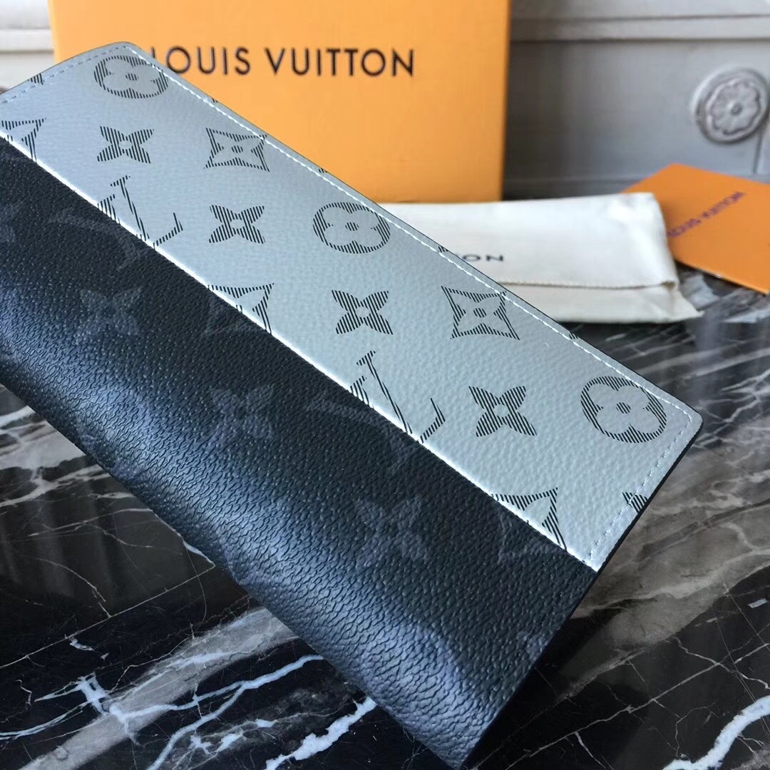 LV Brazza wallet M63027