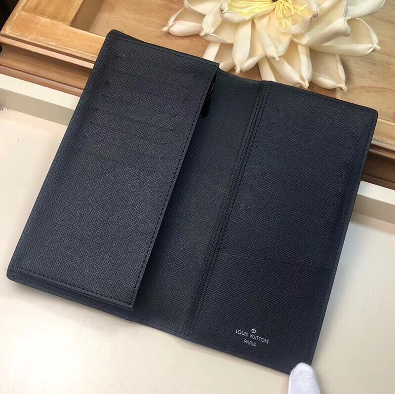 LV Brazza wallet M63871