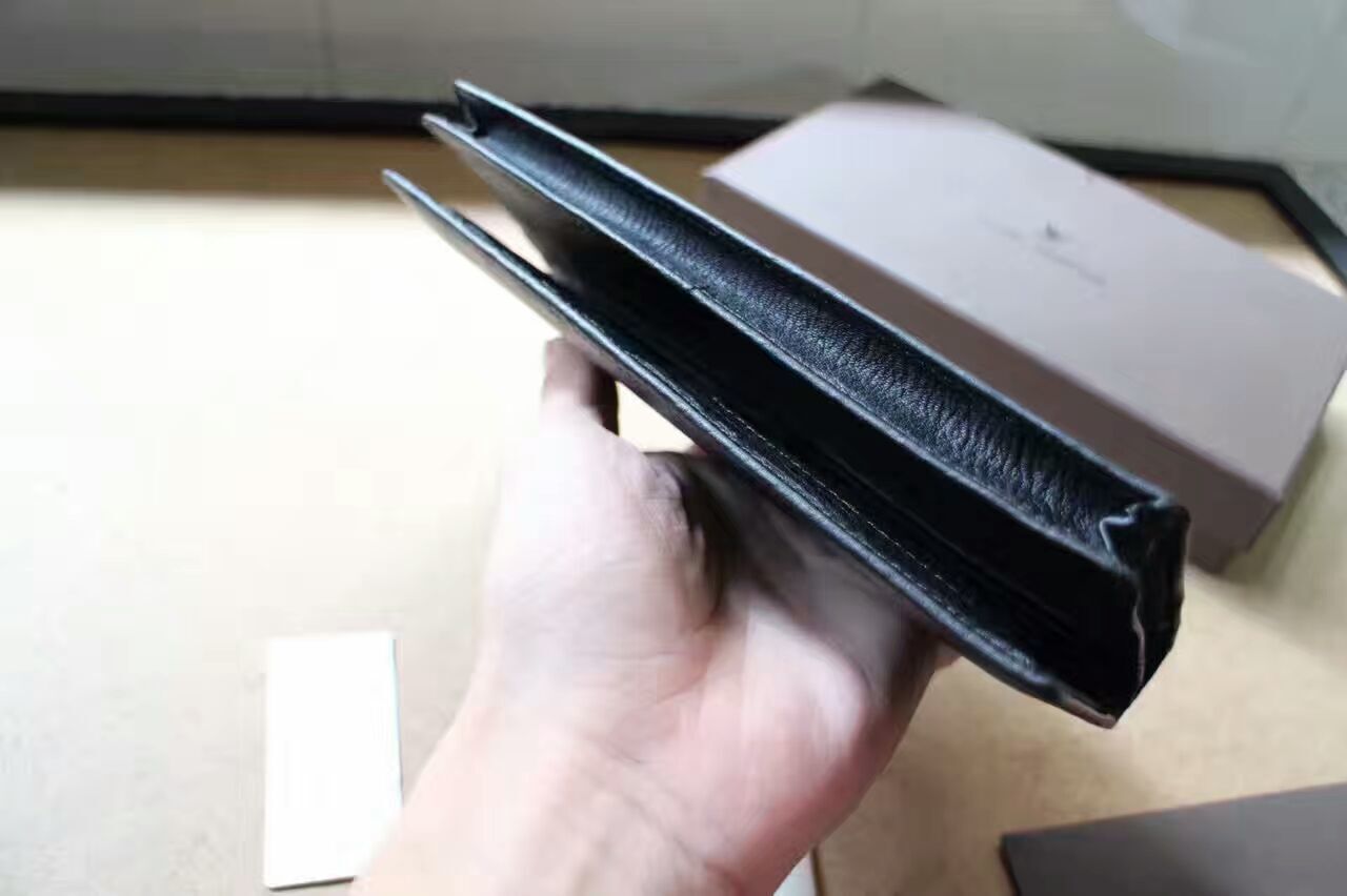 LV Brazza wallet M66540