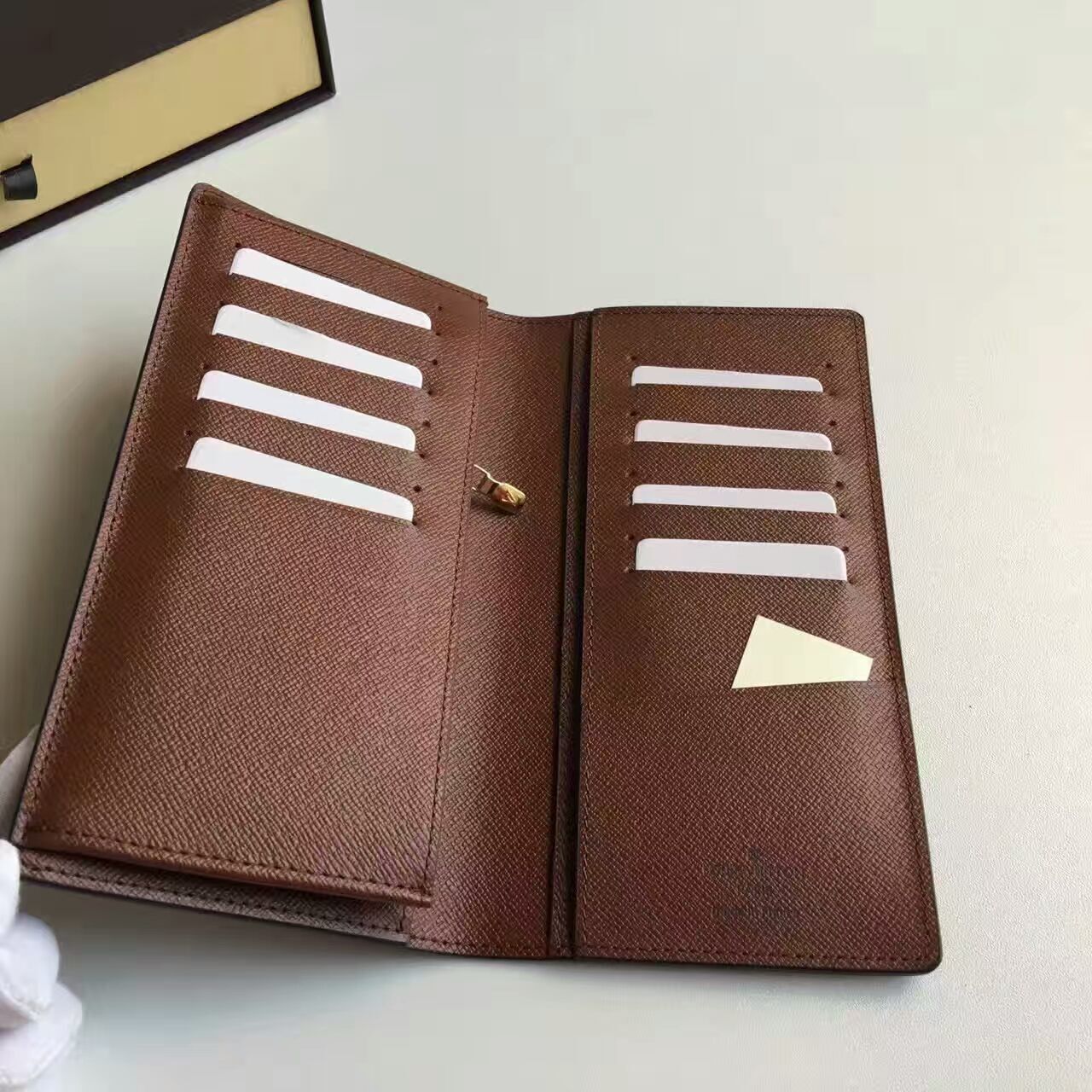 LV Brazza wallet M66540