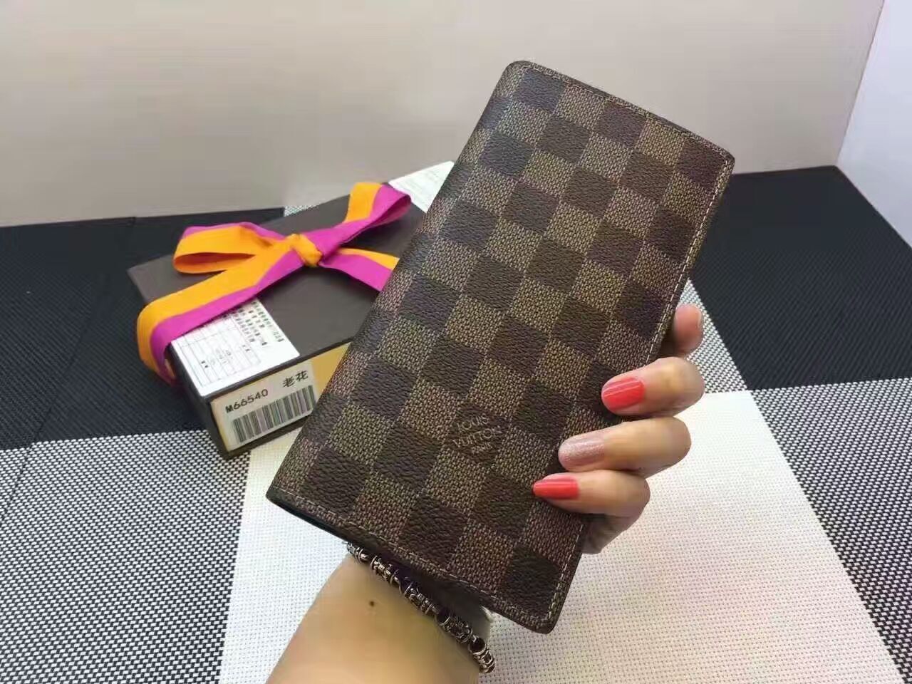 LV Brazza wallet M66540