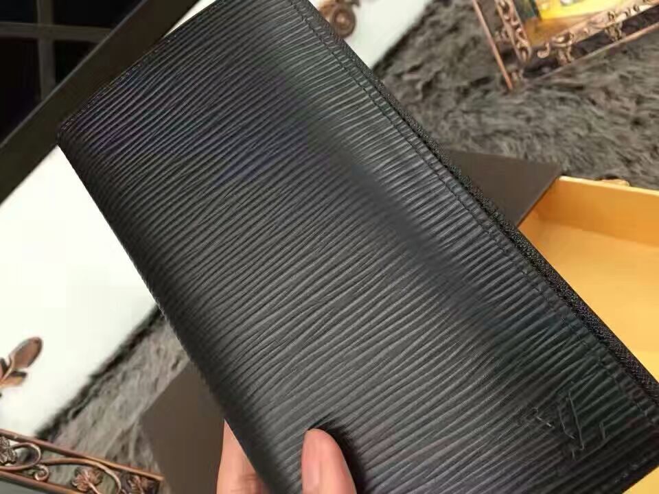 LV Brazza wallet M66540