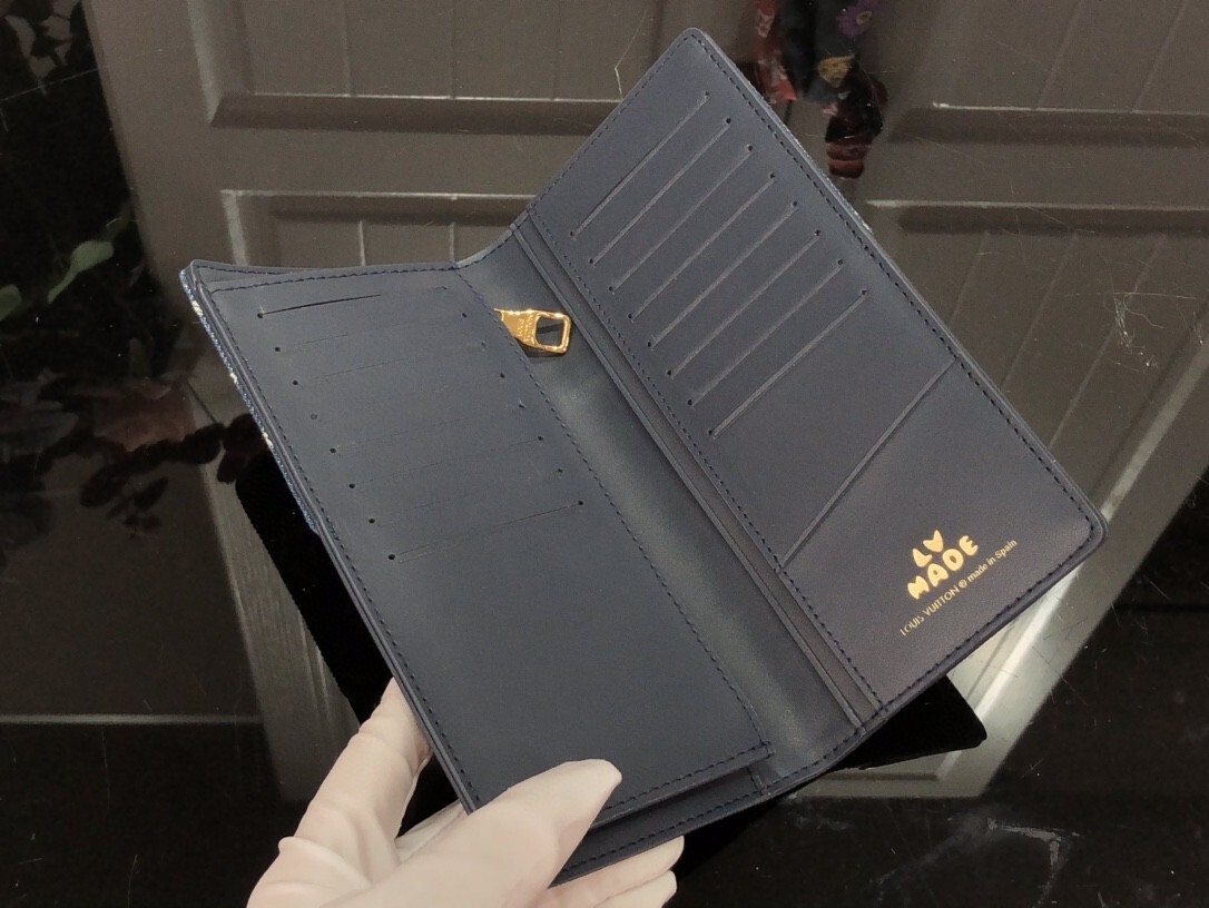 LV BRAZZA wallet M66540HL 