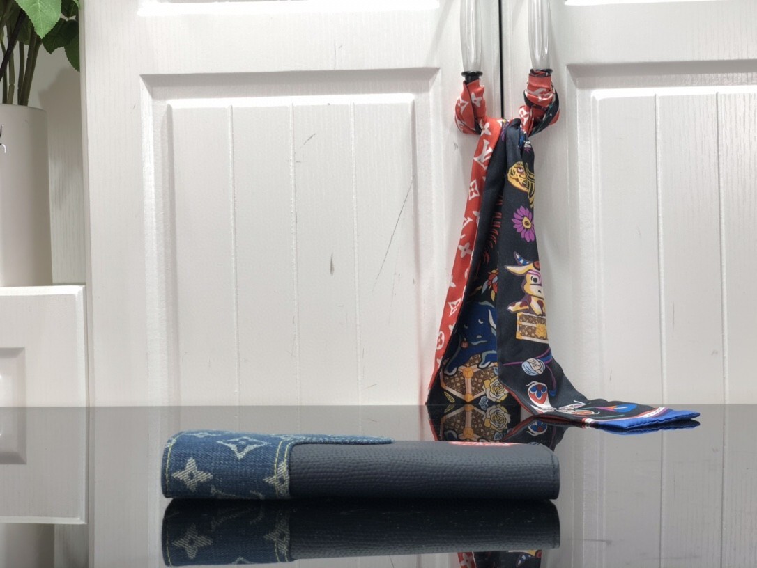 LV BRAZZA wallet M66540HL 