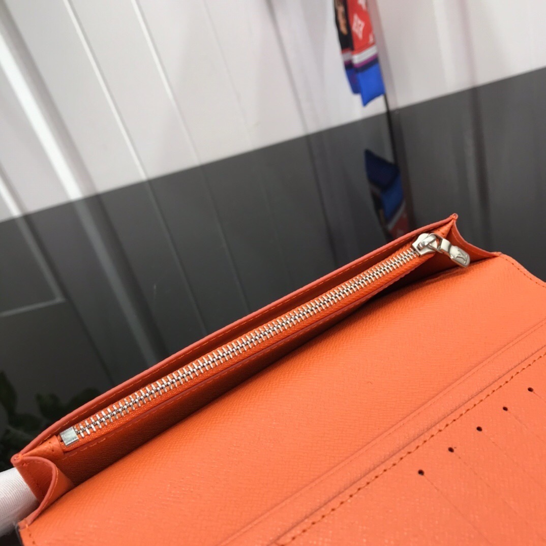 LV BRAZZA wallet M66540LC 