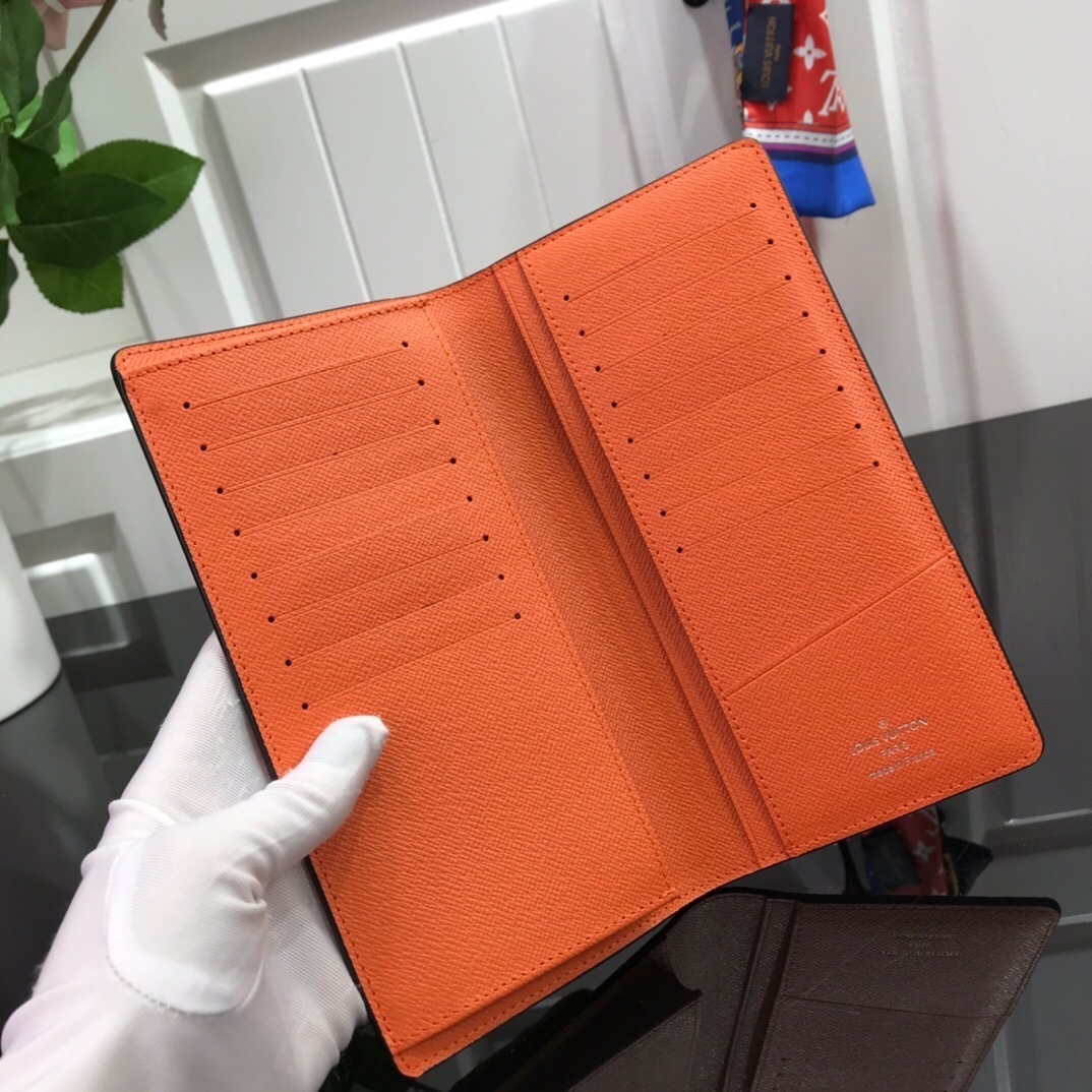 LV BRAZZA wallet M66540LC 