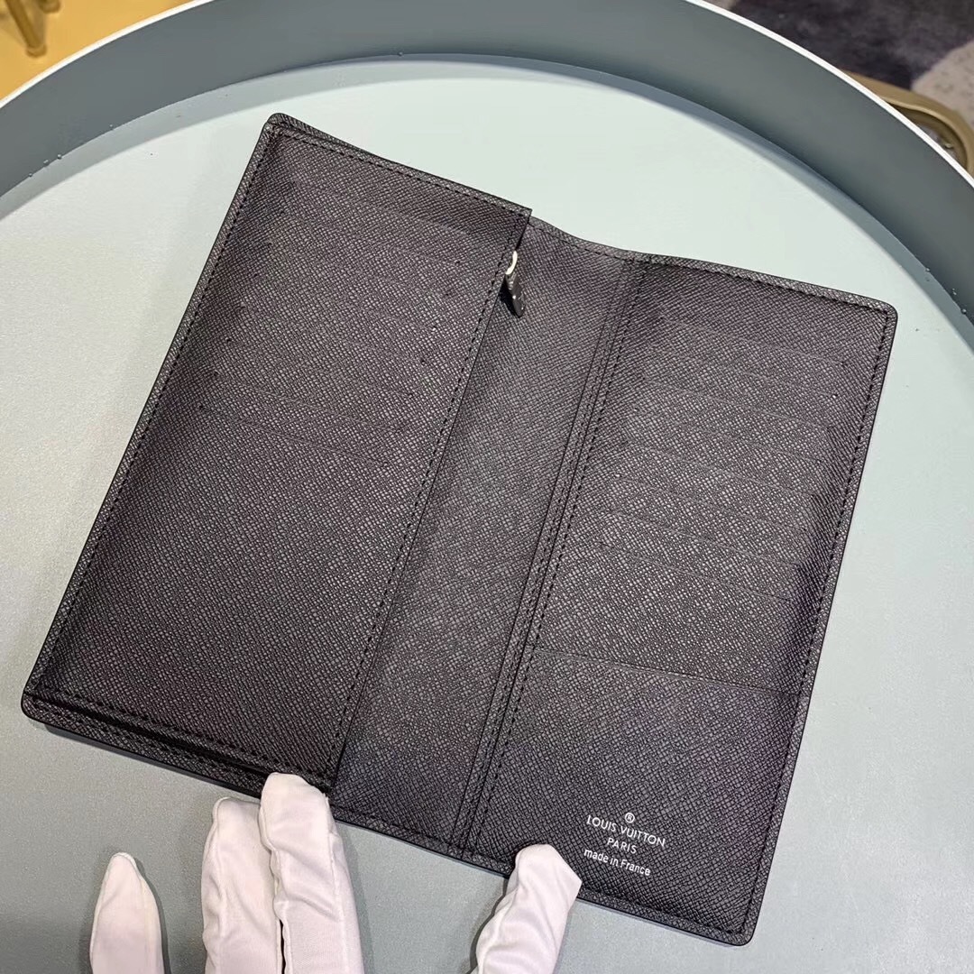 LV BRAZZA wallet M66540WY 