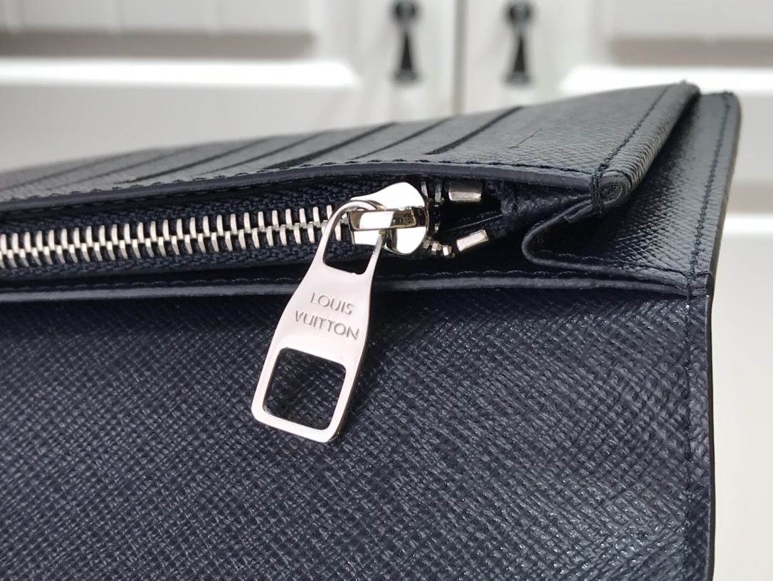 LV BRAZZA wallet M80457