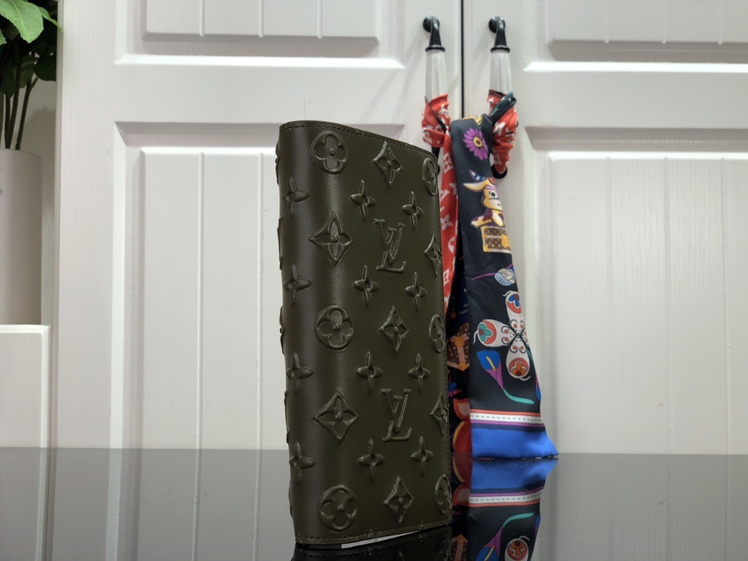 LV BRAZZA wallet M80503SZ