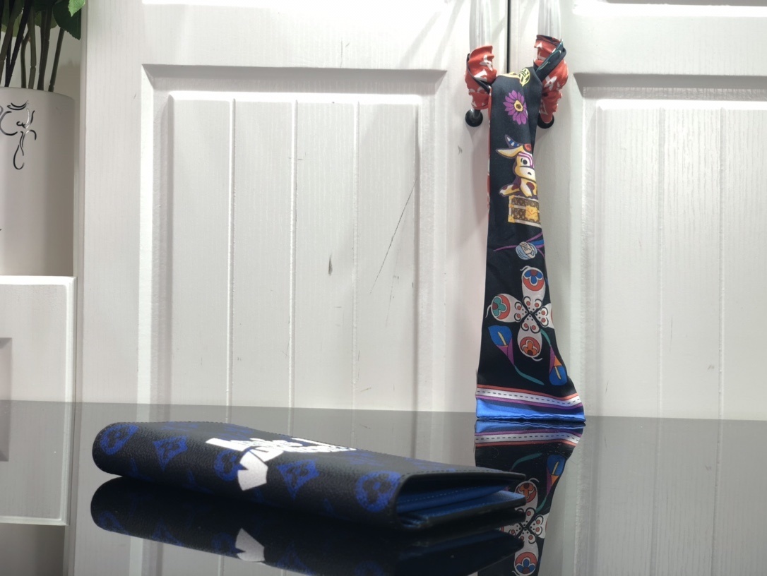 LV BRAZZA wallet M80801 