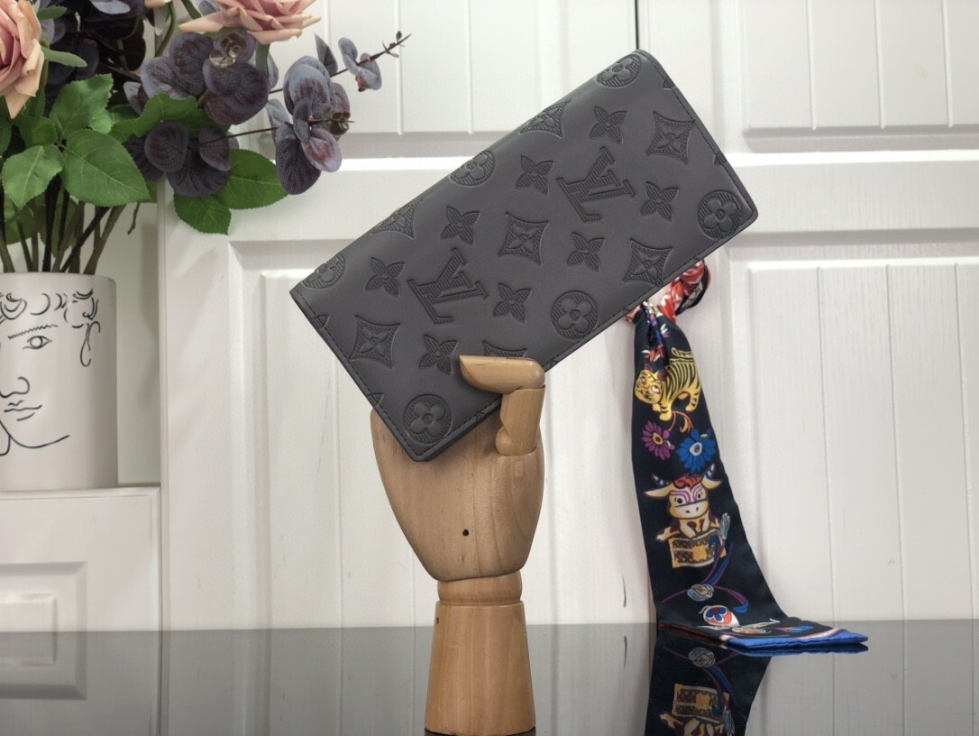 LV BRAZZA wallet M81335 