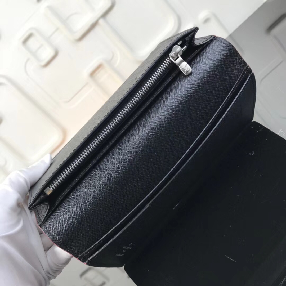 LV Brazza wallet N60091 