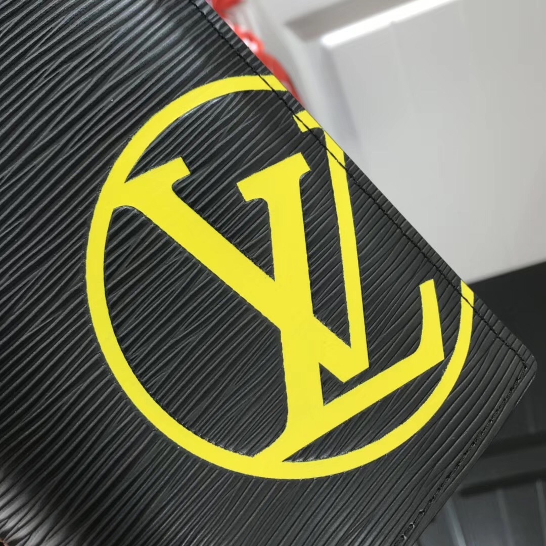 LV BRAZZAwallet M67910HL